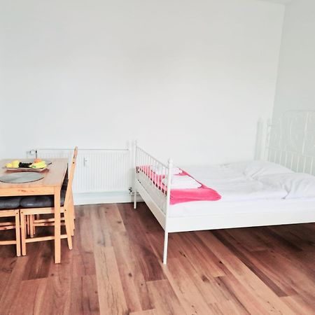 City Studio Apartment For 4, Near Sonnenallee Berlin Eksteriør billede