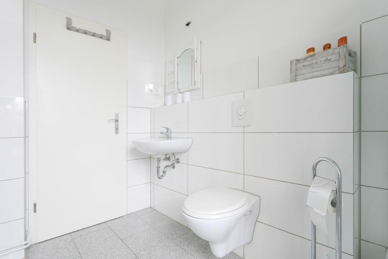 City Studio Apartment For 4, Near Sonnenallee Berlin Eksteriør billede